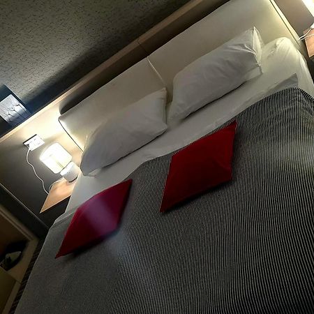 Bonitos, Sobe-Rooms 斯拉沃尼亚布罗德 客房 照片