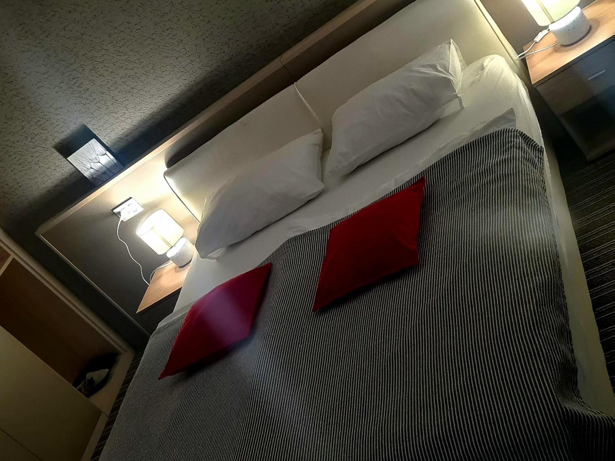 Bonitos, Sobe-Rooms 斯拉沃尼亚布罗德 客房 照片